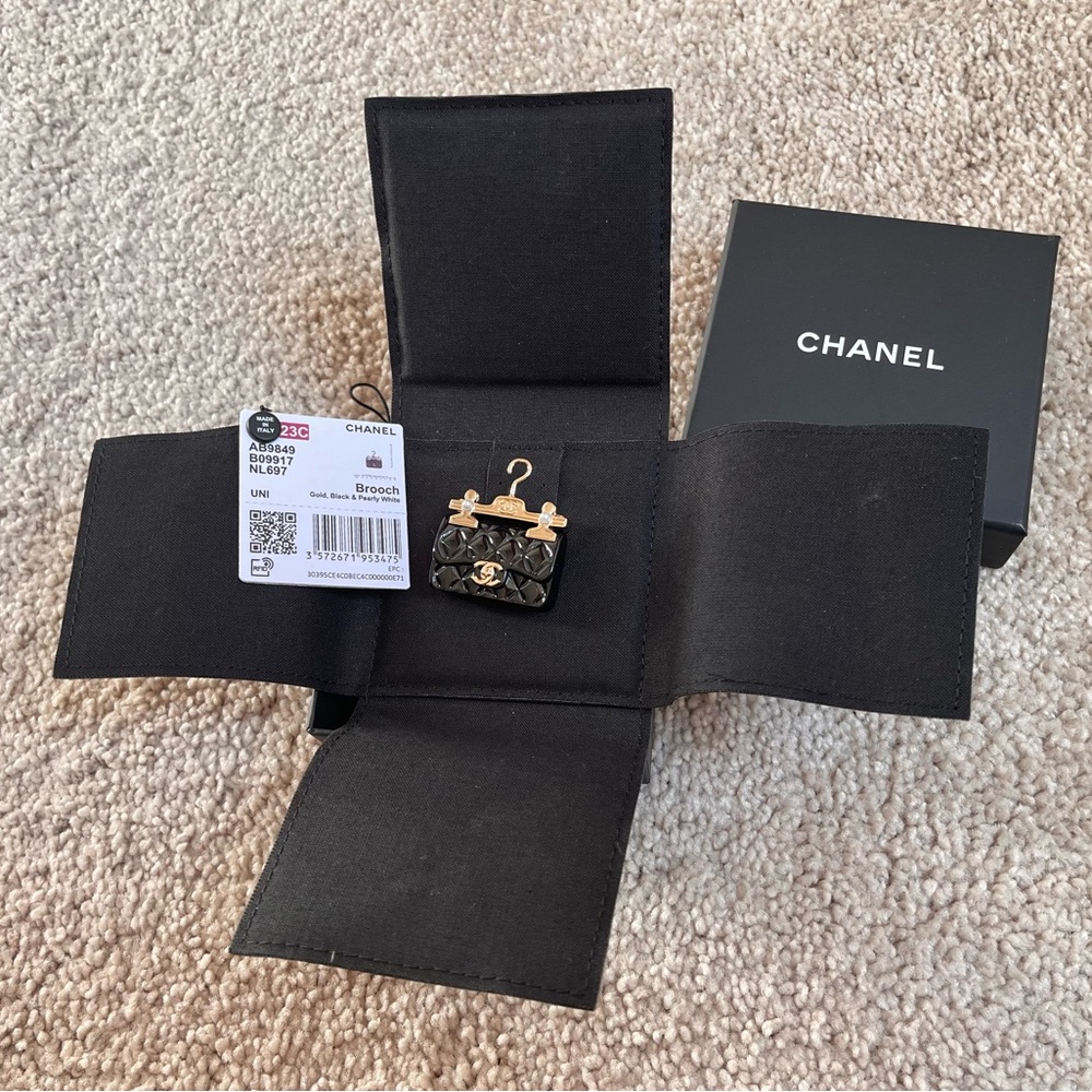 Chanel 23C Brooch In Quilted Classic Flap Design, Black & Gold